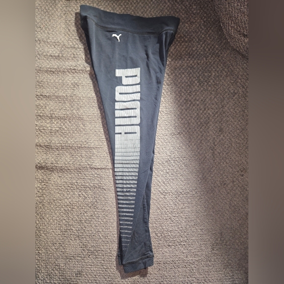 PUMA Black Leggings - Picture 1 of 3